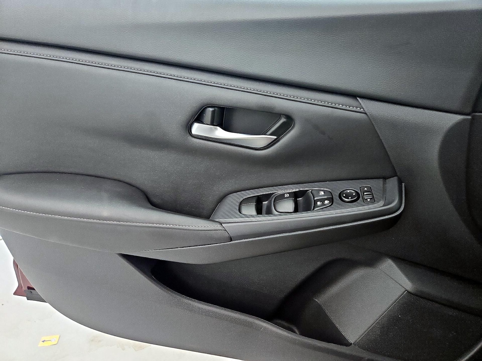 2023 Nissan Sentra SV - Photo 13