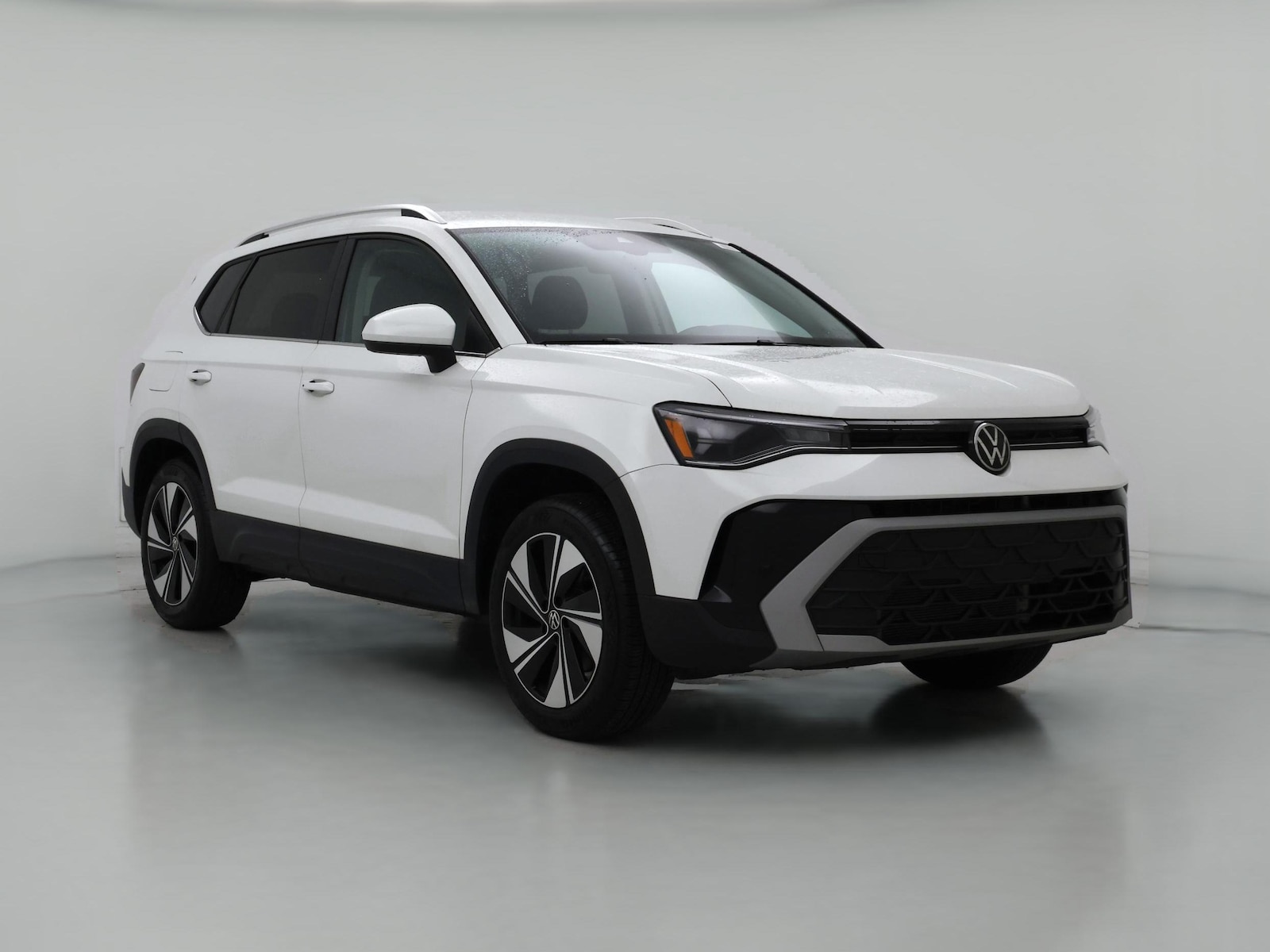 2025 Volkswagen Taos SE - Photo 1