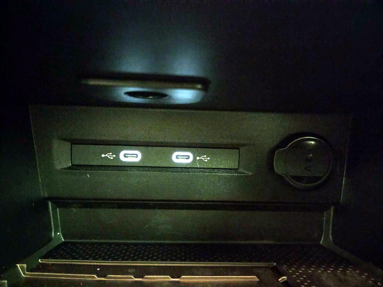 2025 Volkswagen Taos SE - Photo 19