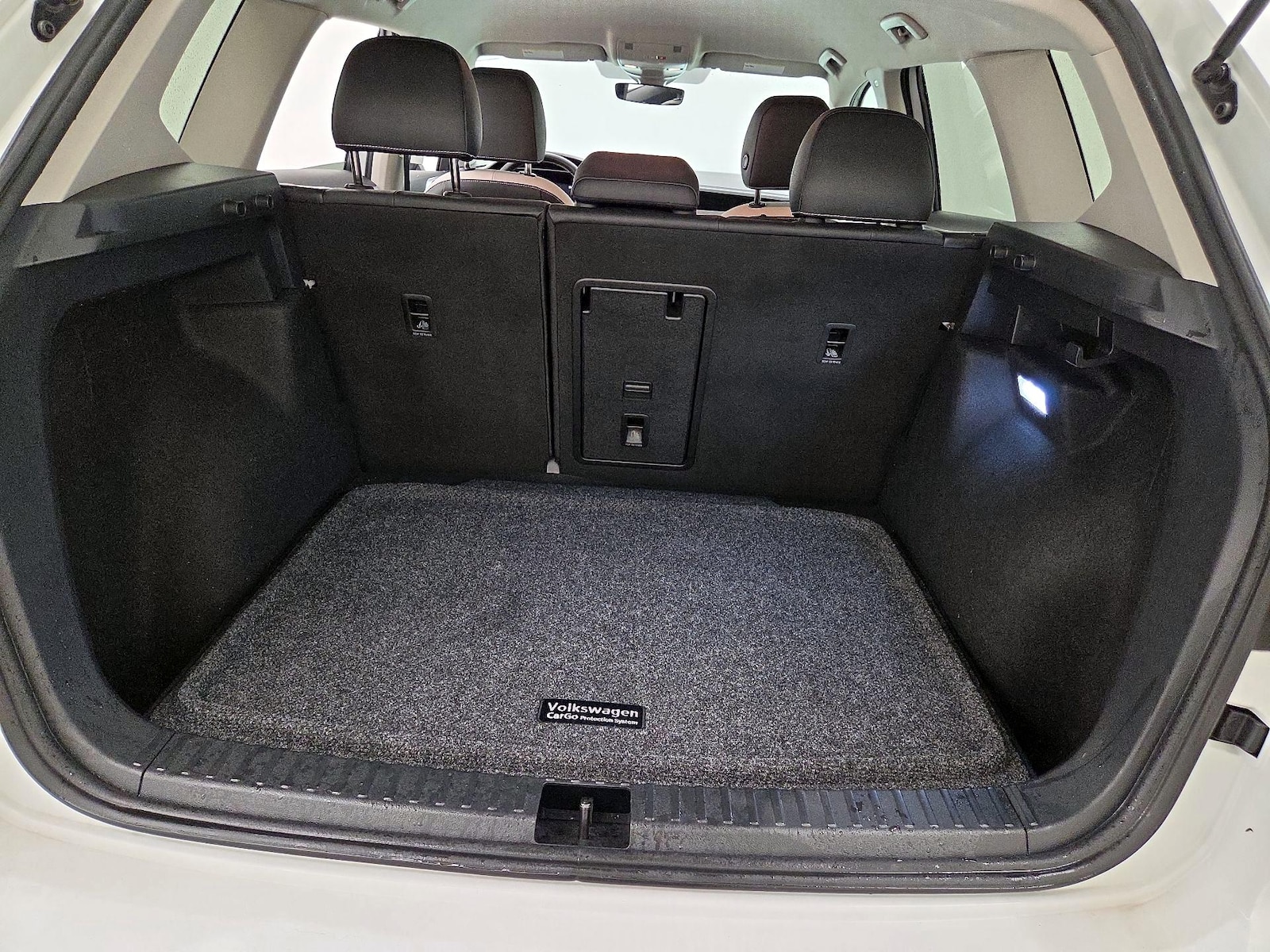 2025 Volkswagen Taos SE - Photo 22