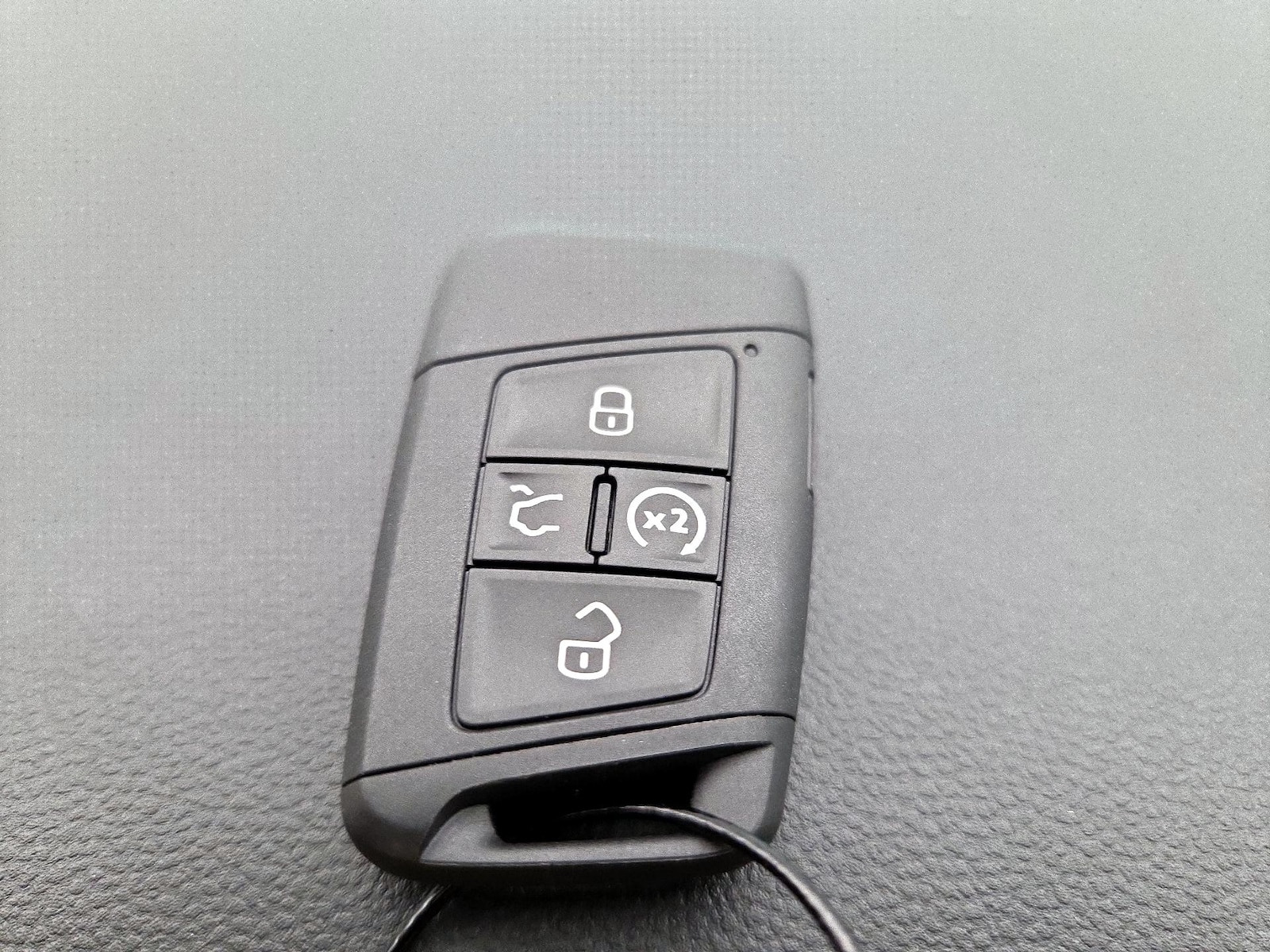 2025 Volkswagen Taos SE - Photo 24