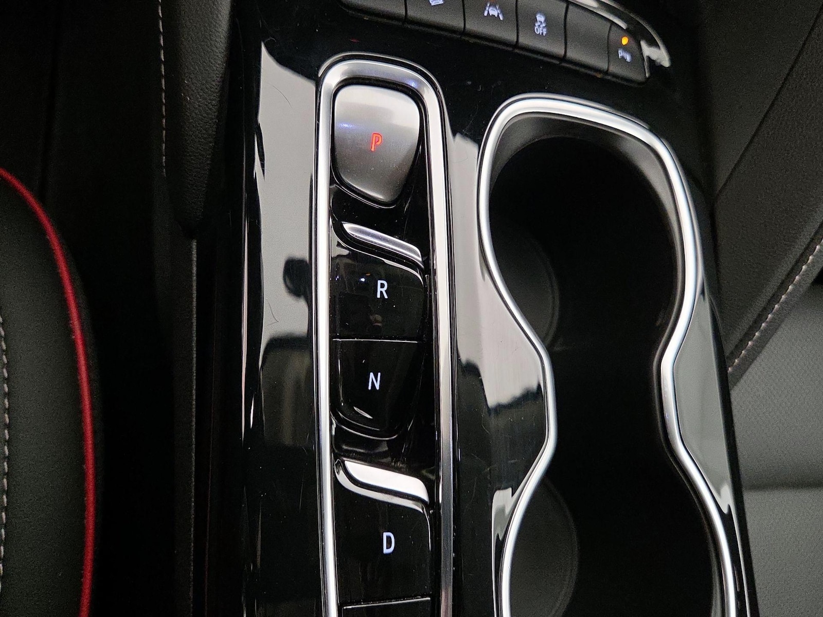 2023 Buick Envision Essence - Photo 18