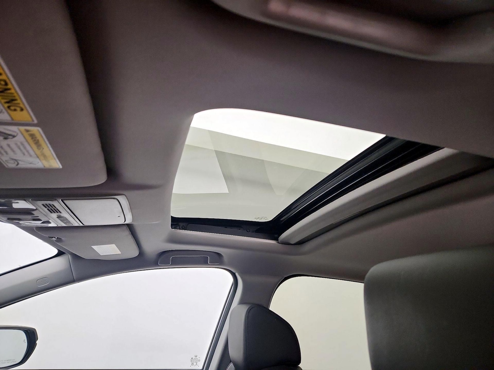 Sunroof(s) & Overhead Airbags