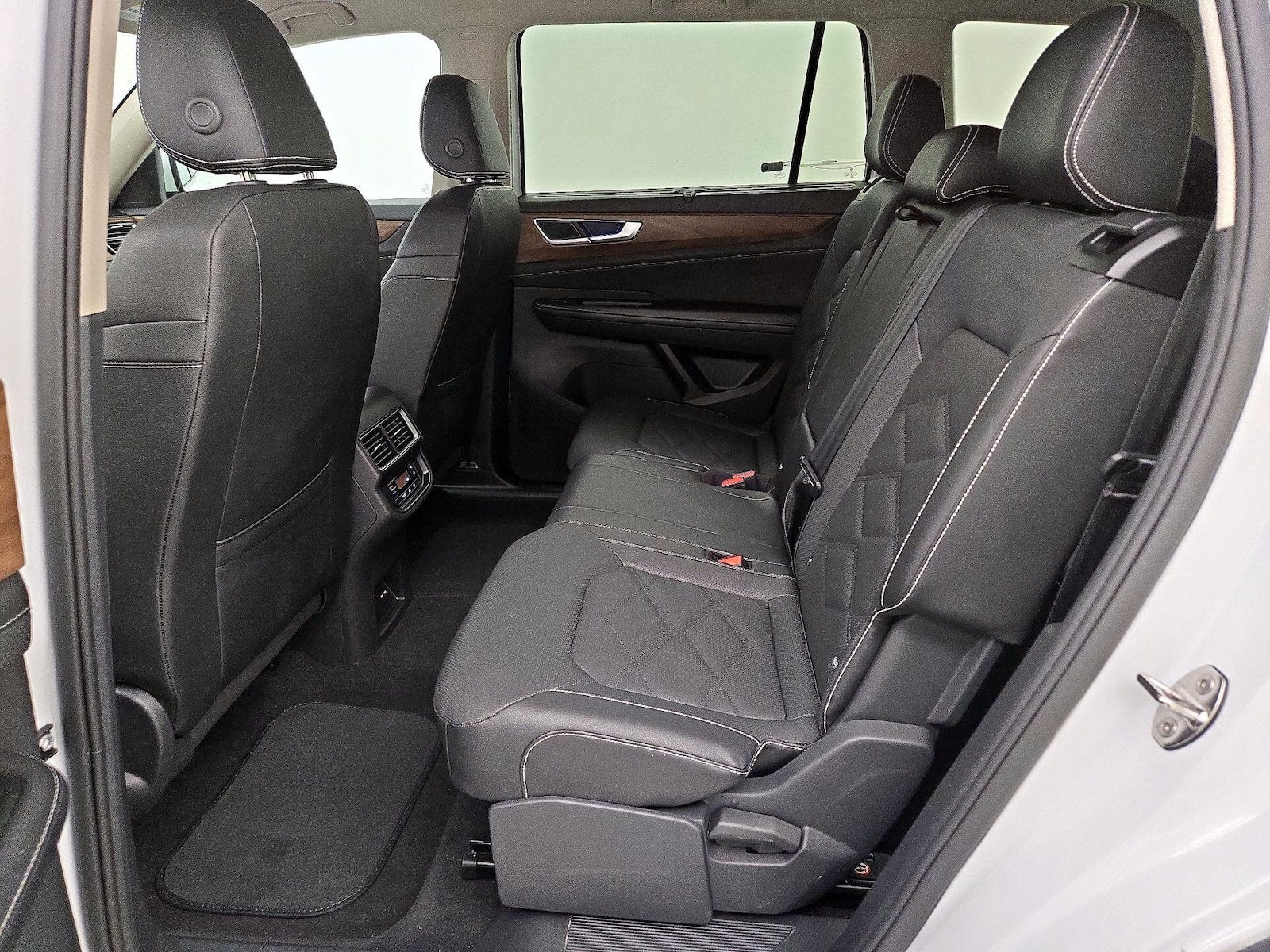 Rear Air Conditioning