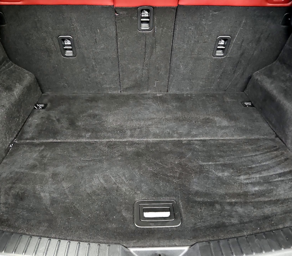 Trunk/Cargo (Seats Up)