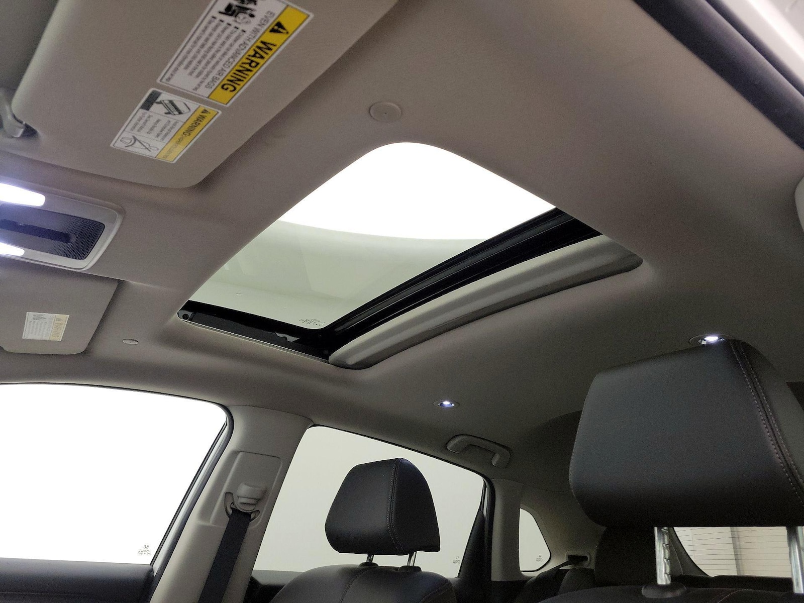 Sunroof(s) & Overhead Airbags