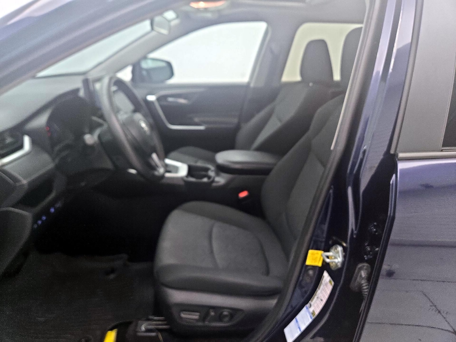Power Seat(s) & Side Airbags