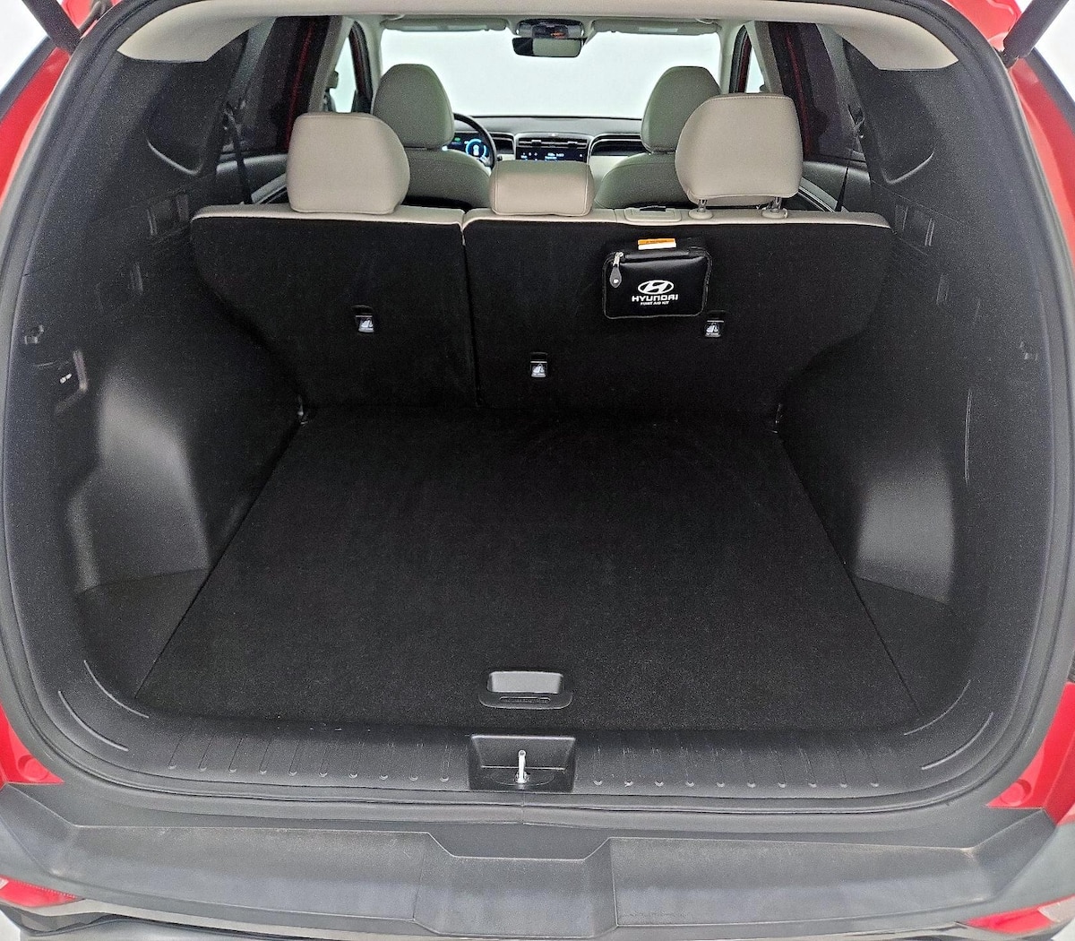 Trunk/Cargo (Seats Up)