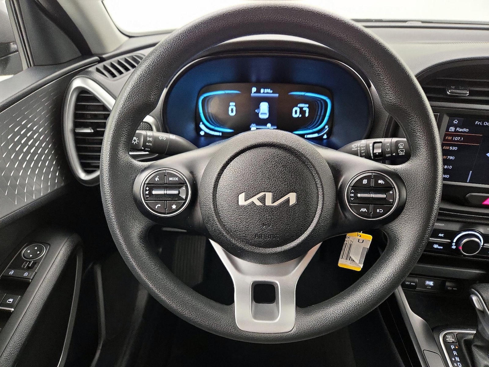 2025 Kia Soul LX - Photo 11