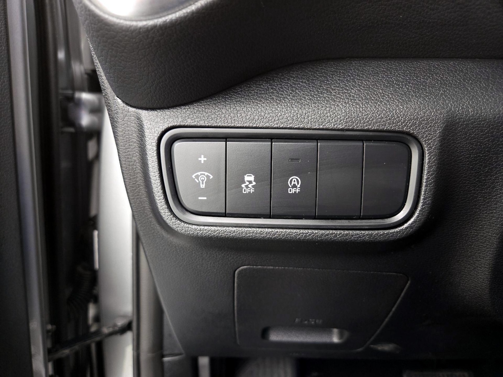 2025 Kia Soul LX - Photo 14