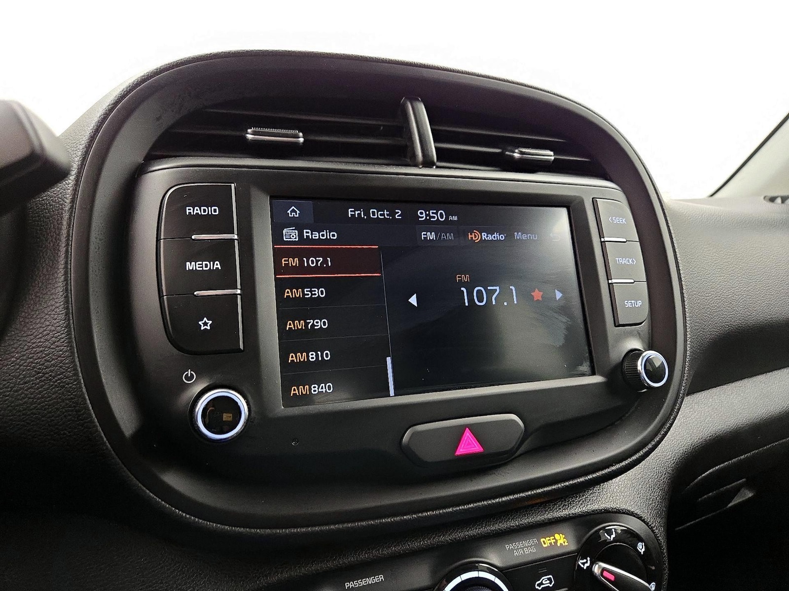 2025 Kia Soul LX - Photo 16