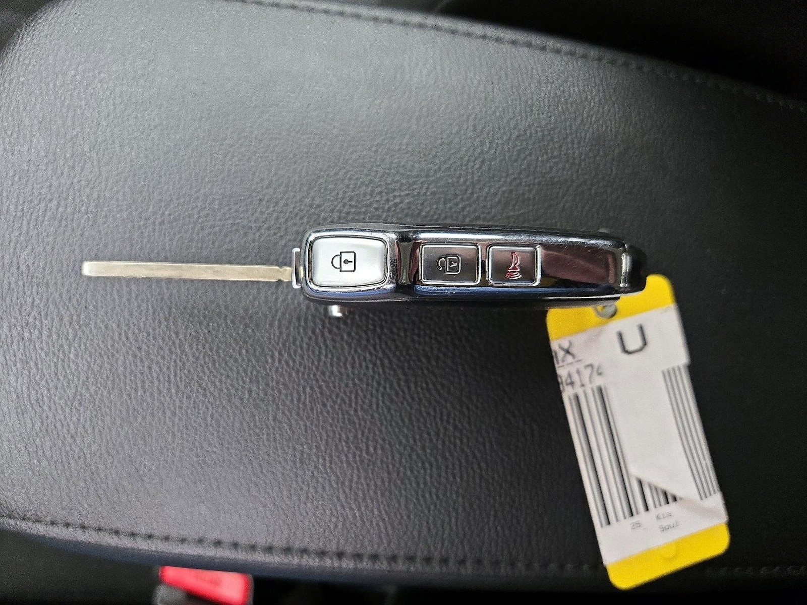 2025 Kia Soul LX - Photo 23