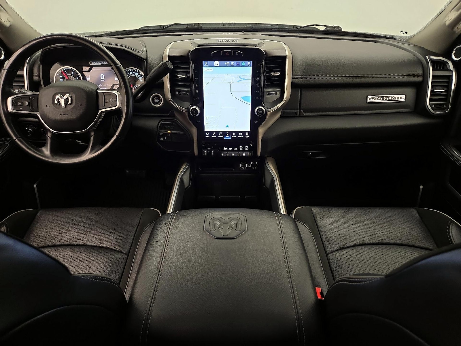 Apple CarPlay® & Android Auto™