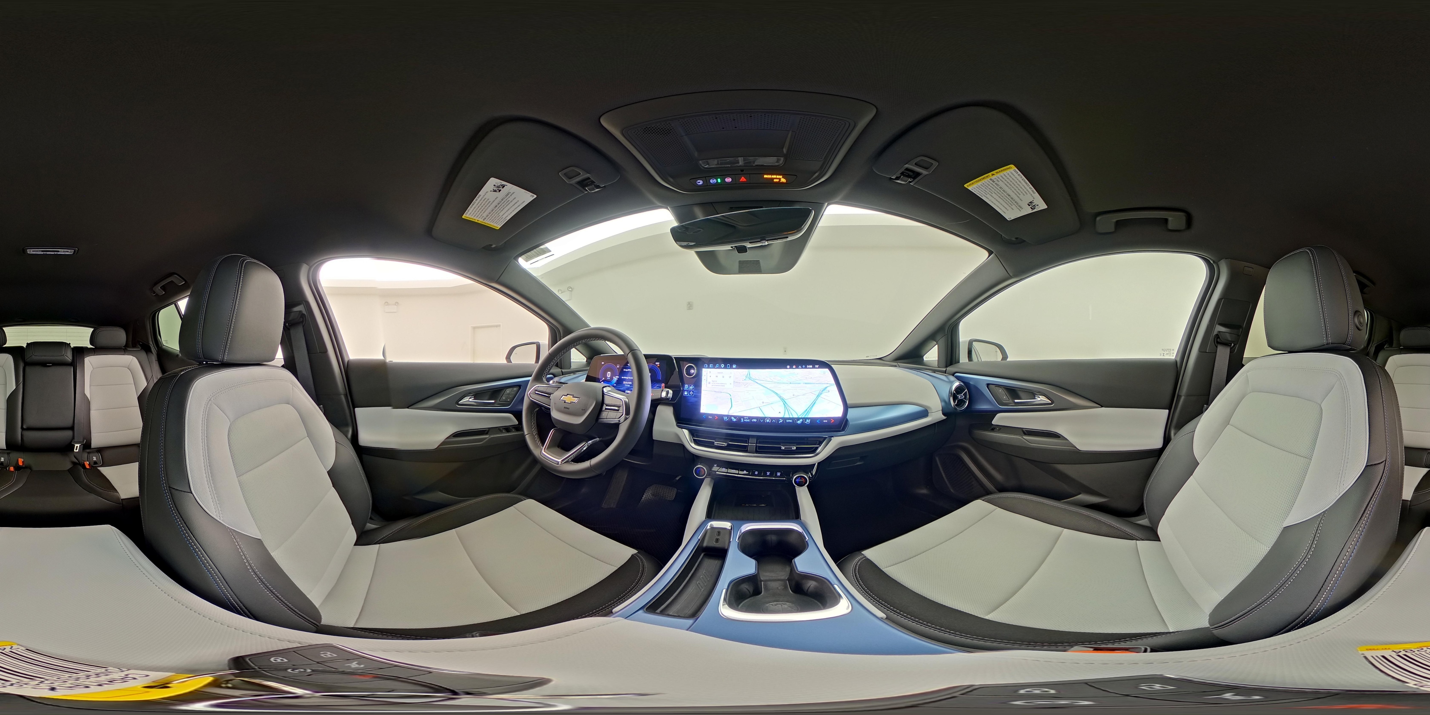 2025 Chevrolet Equinox EV LT - Photo 25