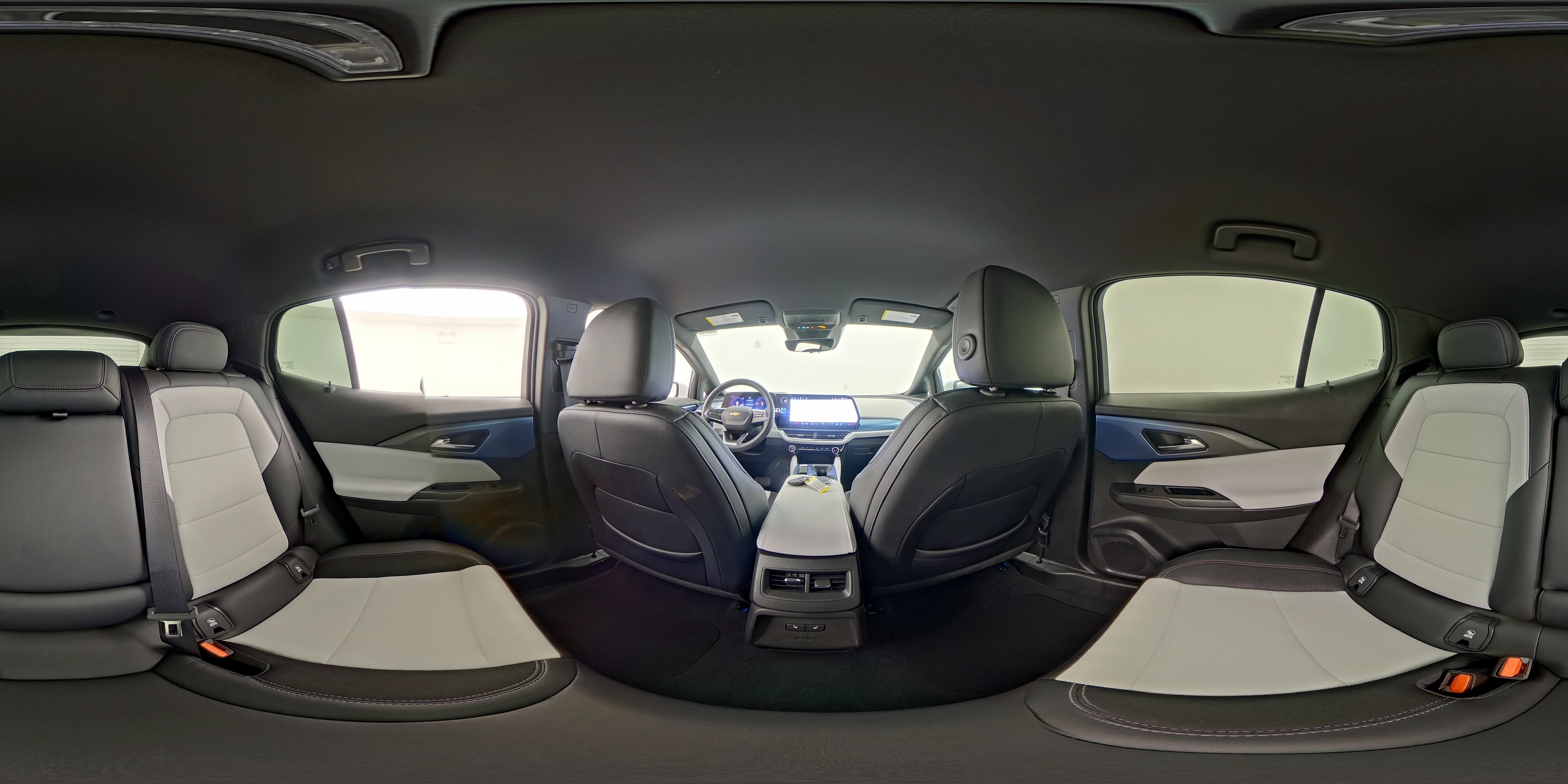 2025 Chevrolet Equinox EV LT - Photo 26
