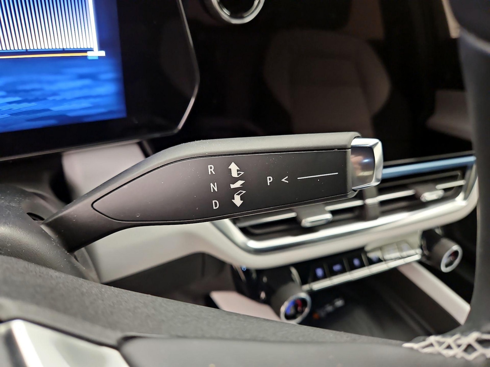 2025 Chevrolet Equinox EV LT - Photo 19