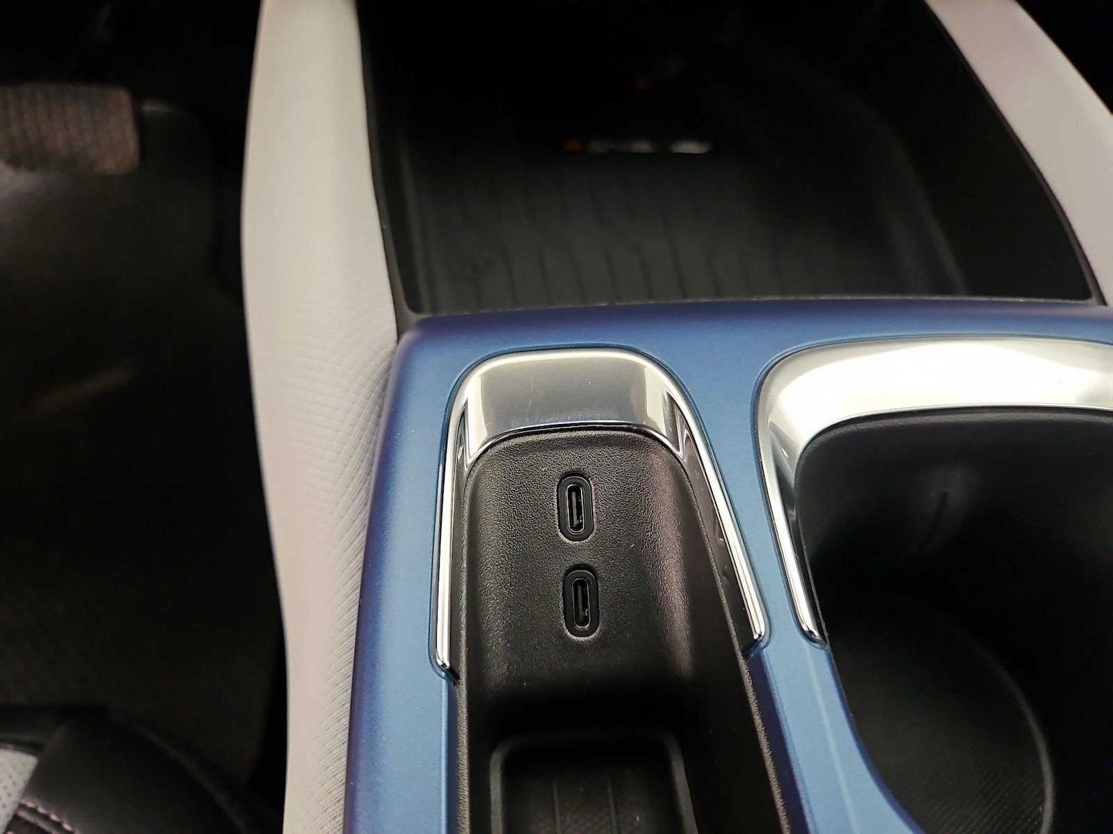 2025 Chevrolet Equinox EV LT - Photo 20