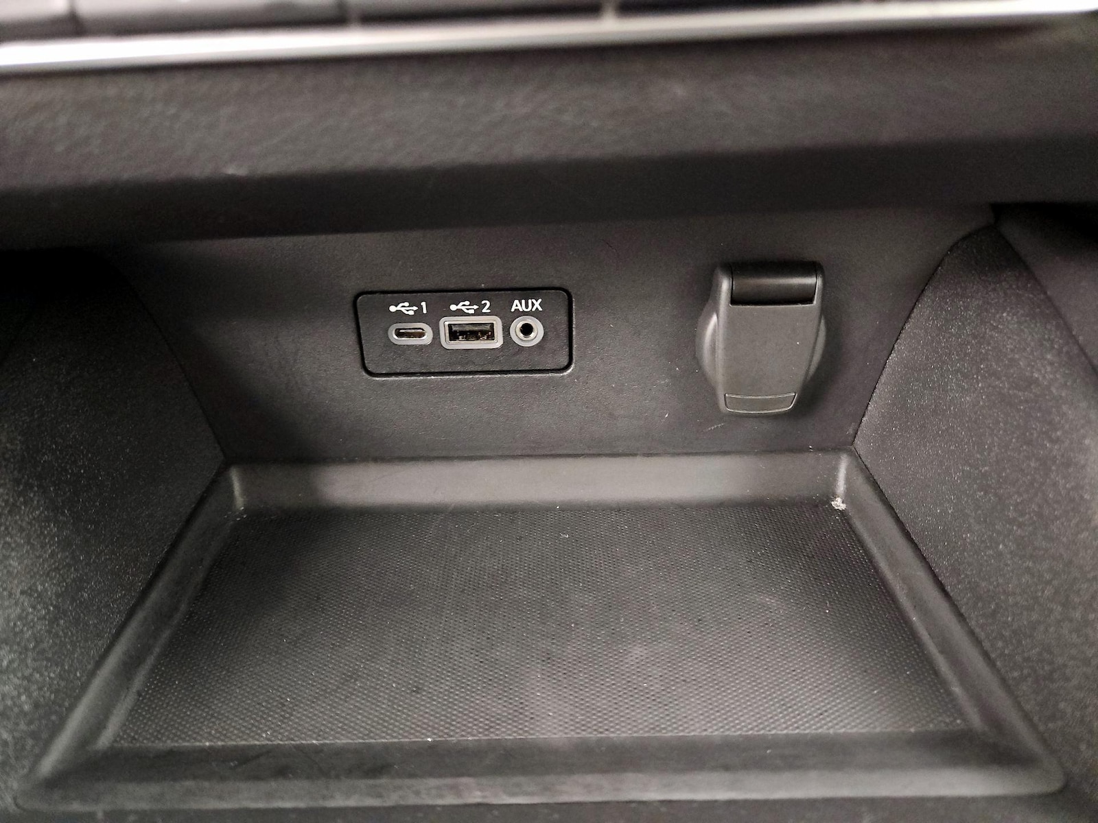 2025 Nissan Altima SV - Photo 19