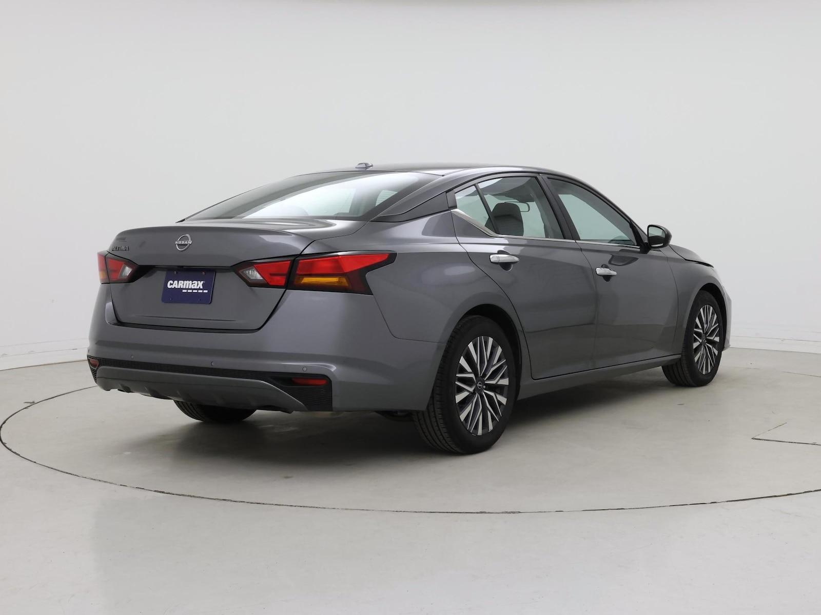 2025 Nissan Altima SV - Photo 9