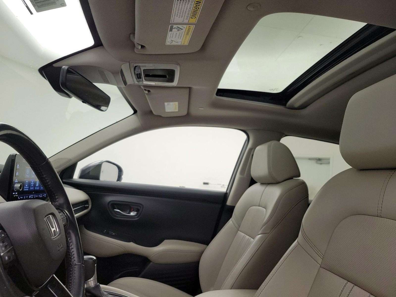 Sunroof(s) & Overhead Airbags