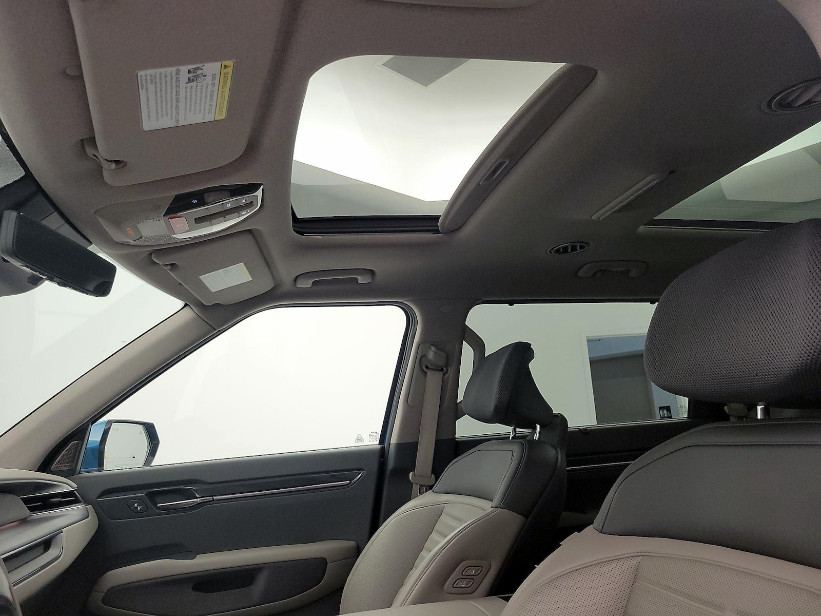 Sunroof(s) & Skylight(s)