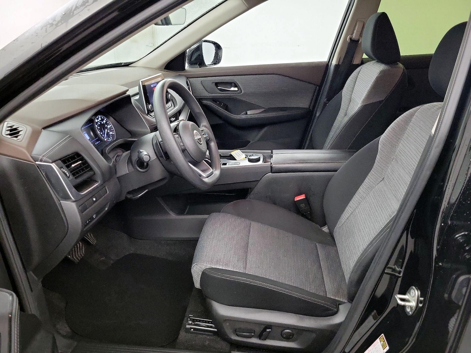 Power Seat(s) & Side Airbags
