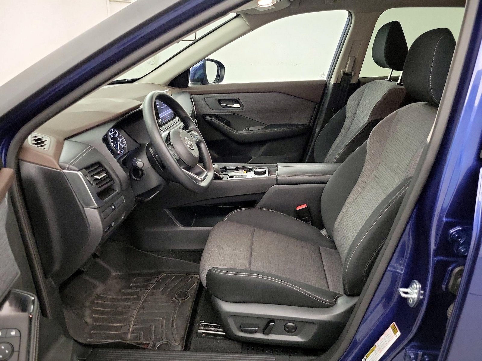 Power Seat(s) & Side Airbags
