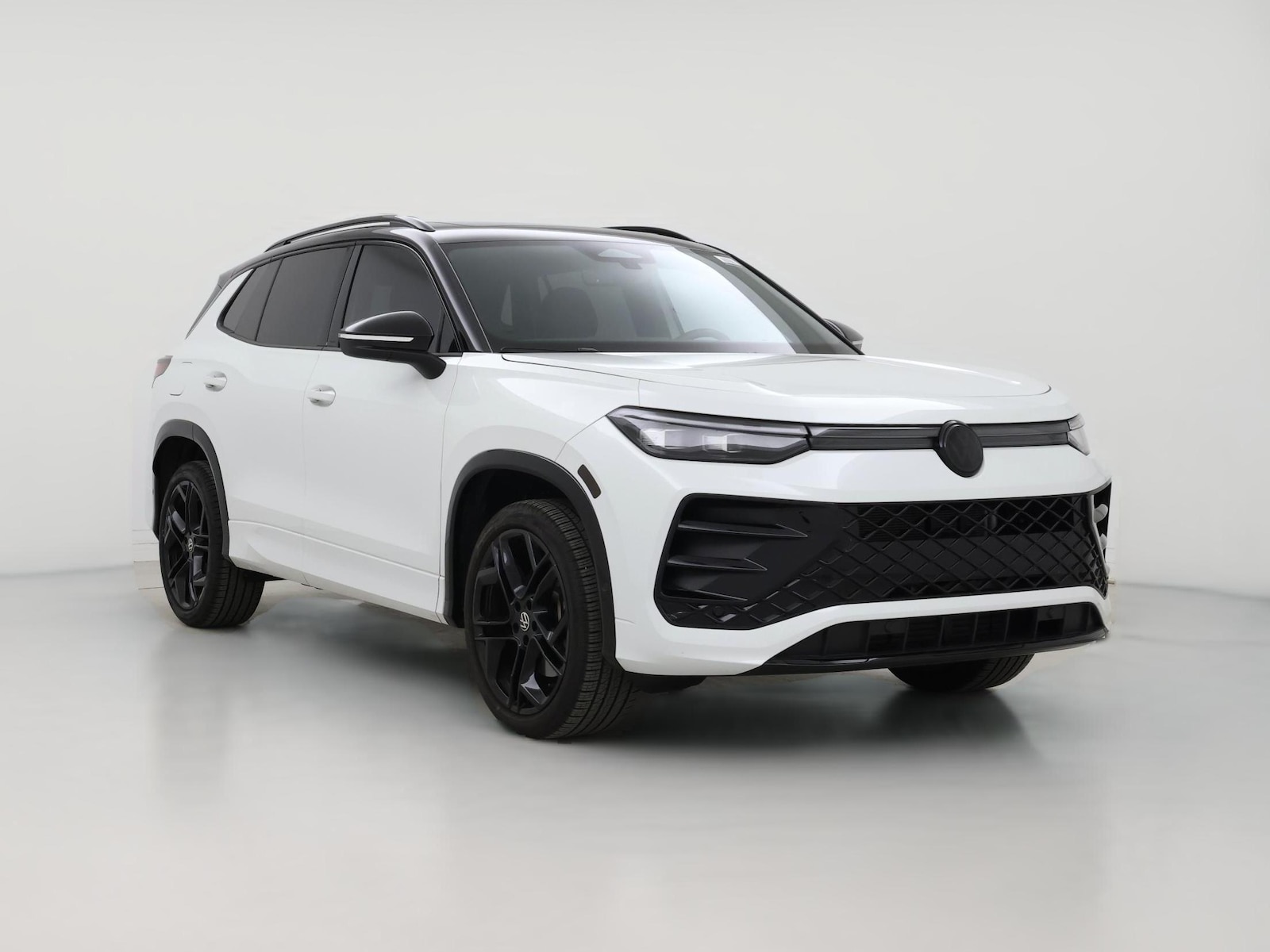 2025 Volkswagen Tiguan SE R-LINE BLACK