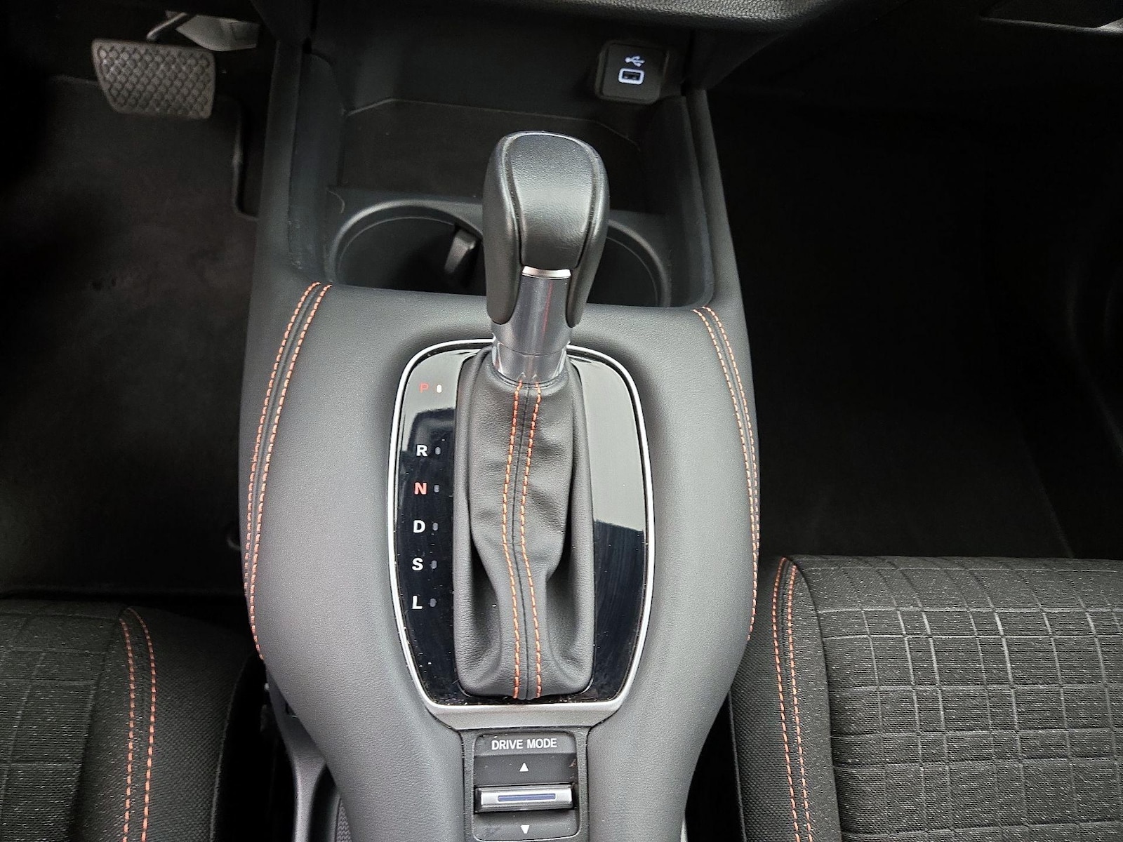 2025 Honda HR-V Sport - Photo 18