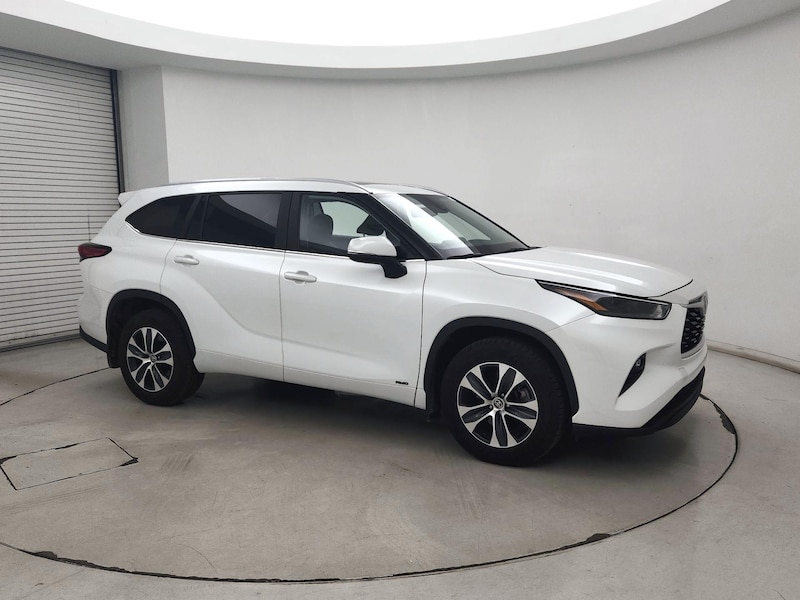 2023 Toyota Highlander Hybrid XLE
