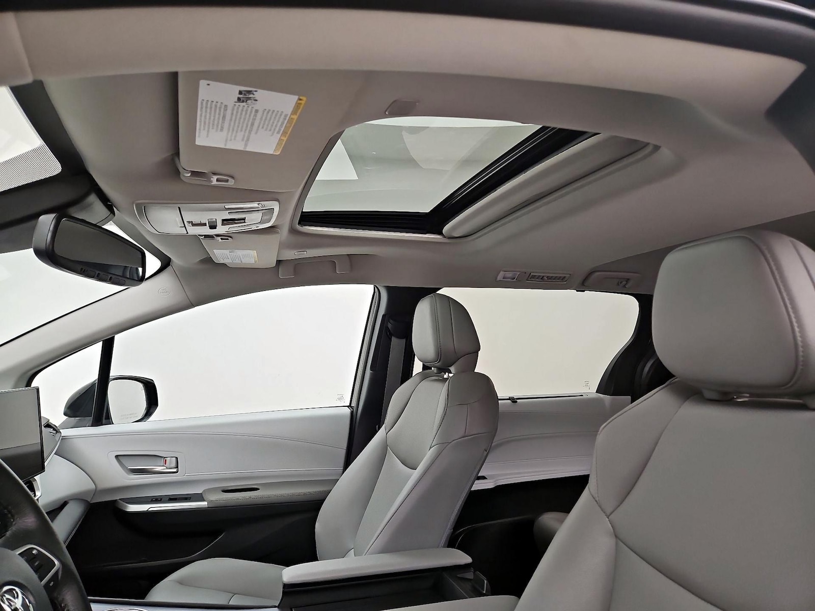 Sunroof(s) & Overhead Airbags