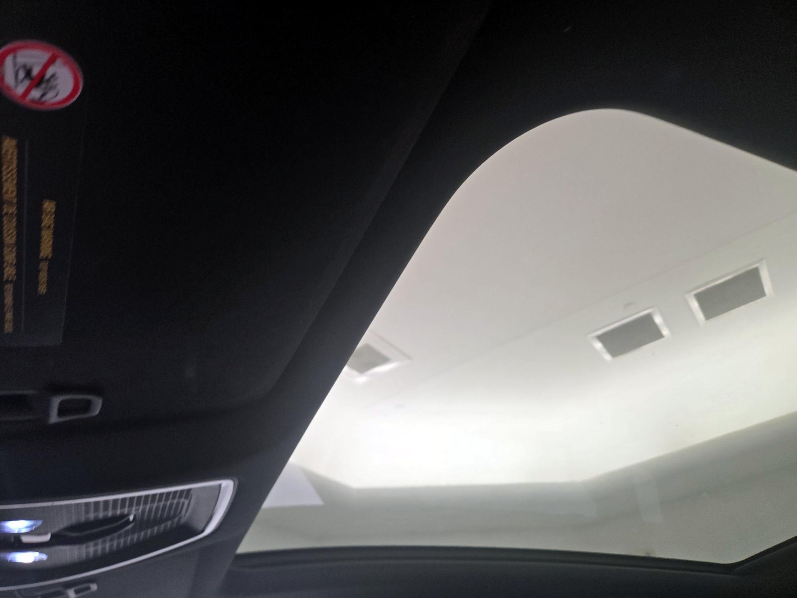 Skylight(s) & Overhead Airbags
