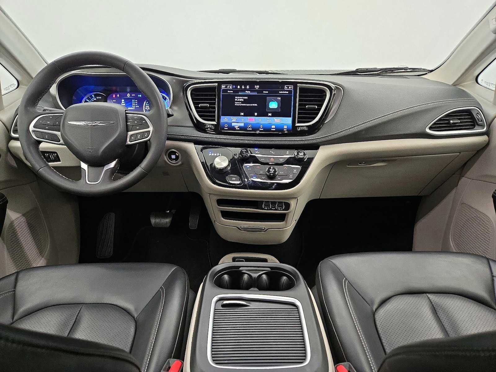 Apple CarPlay® & Android Auto™