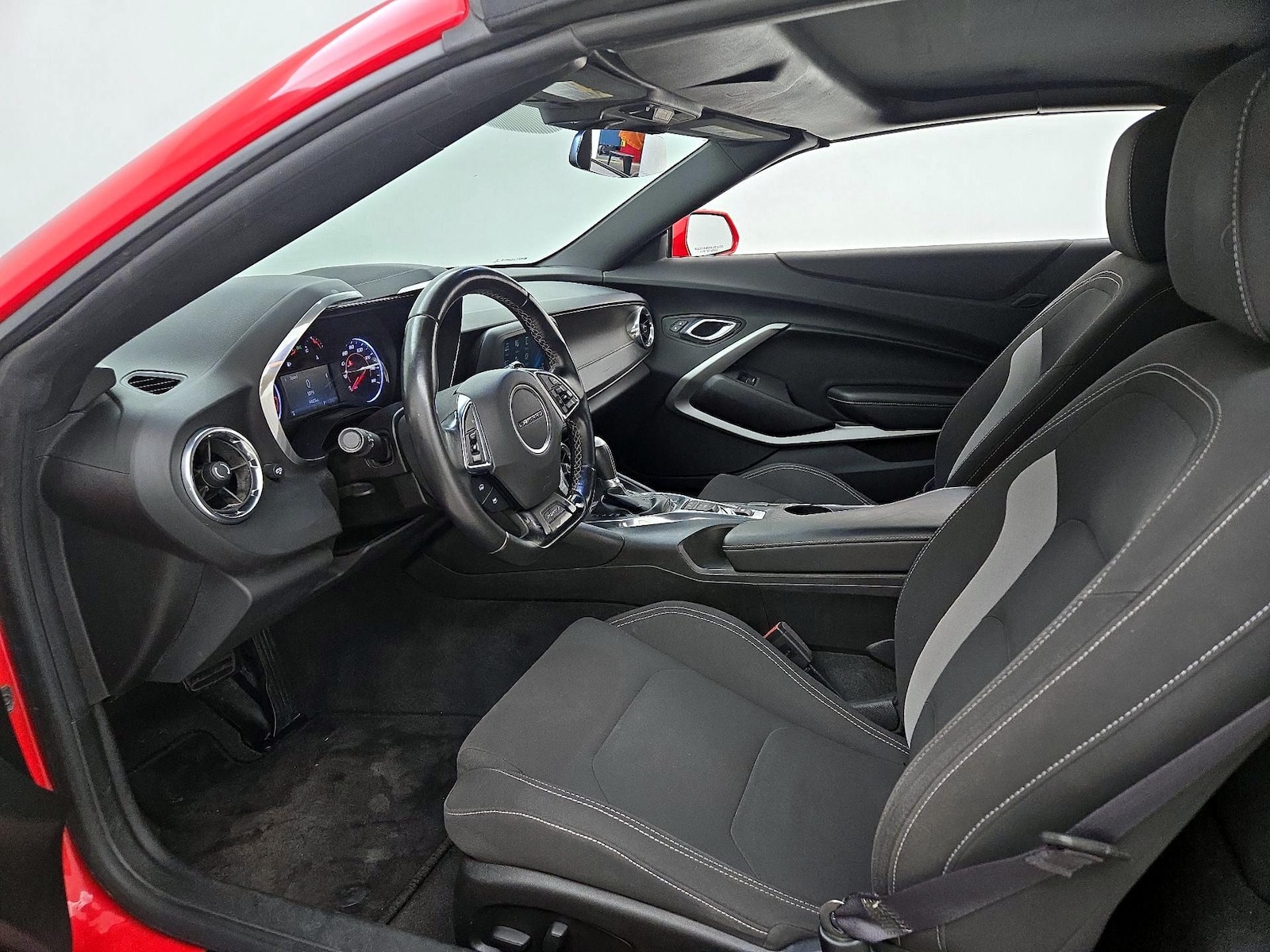 Power Seat(s) & Side Airbags