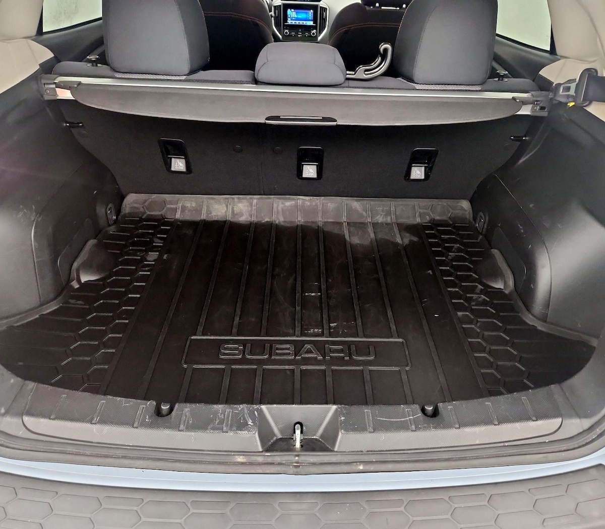 Trunk/Cargo (Seats Up)