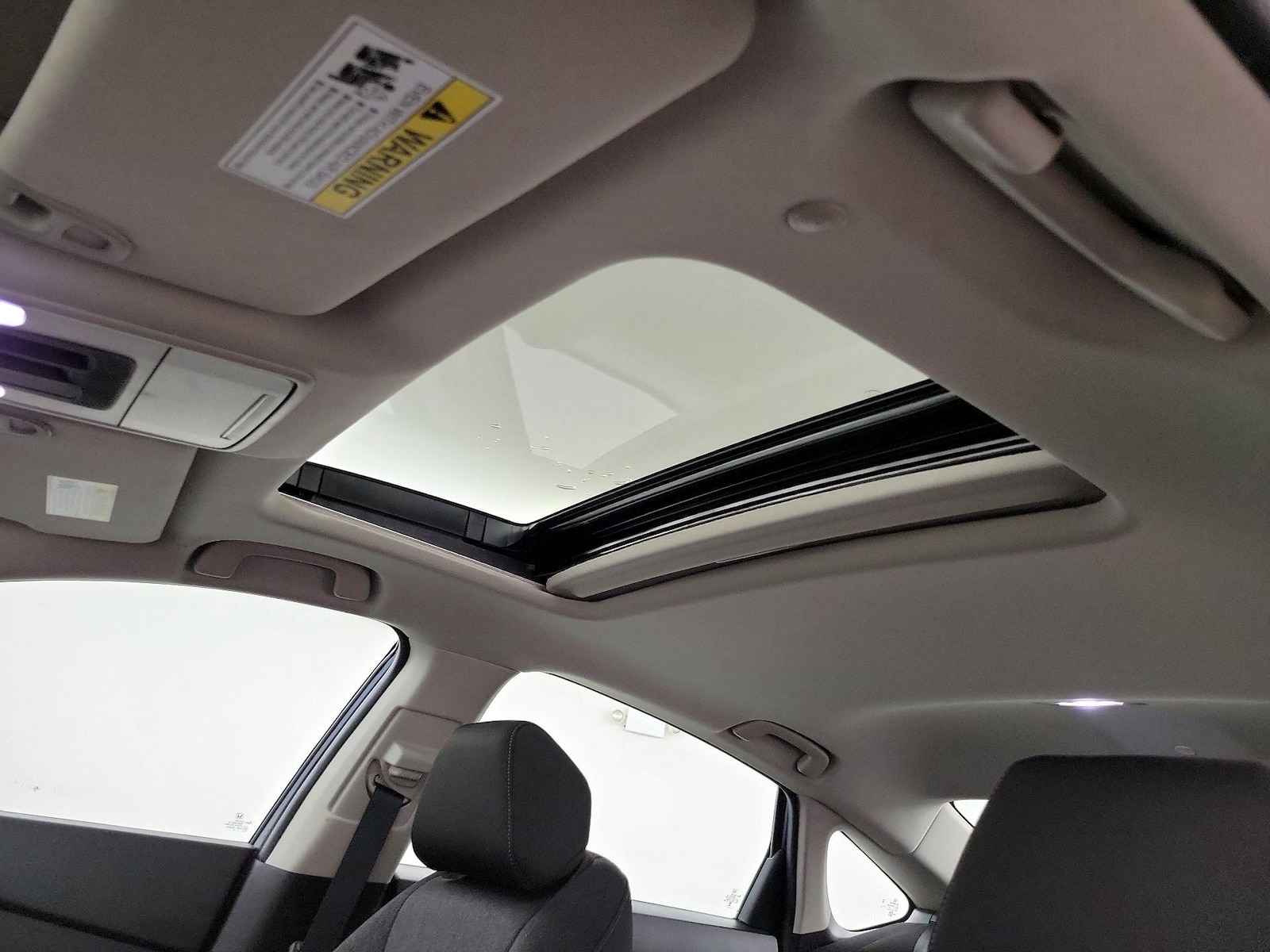 Sunroof(s) & Overhead Airbags