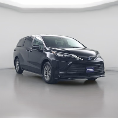 2025 Toyota Sienna LE