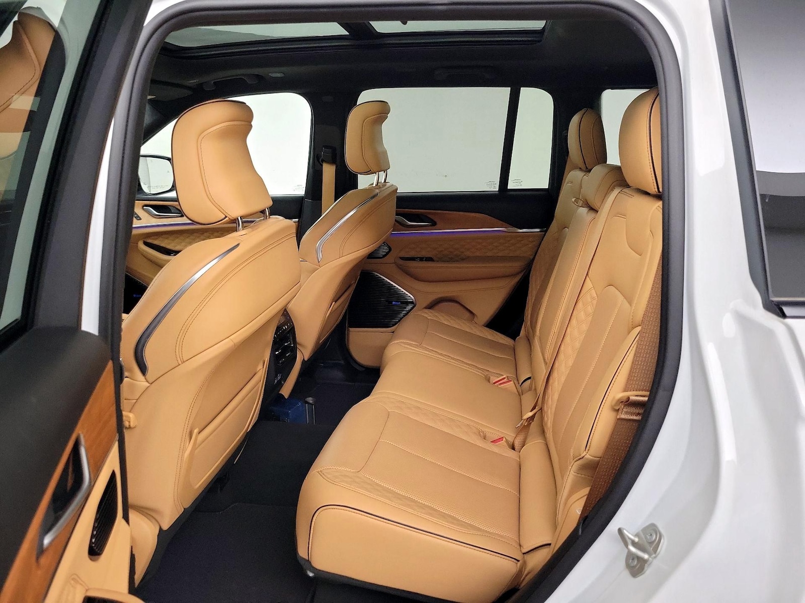 Rear A/C Seat(s)