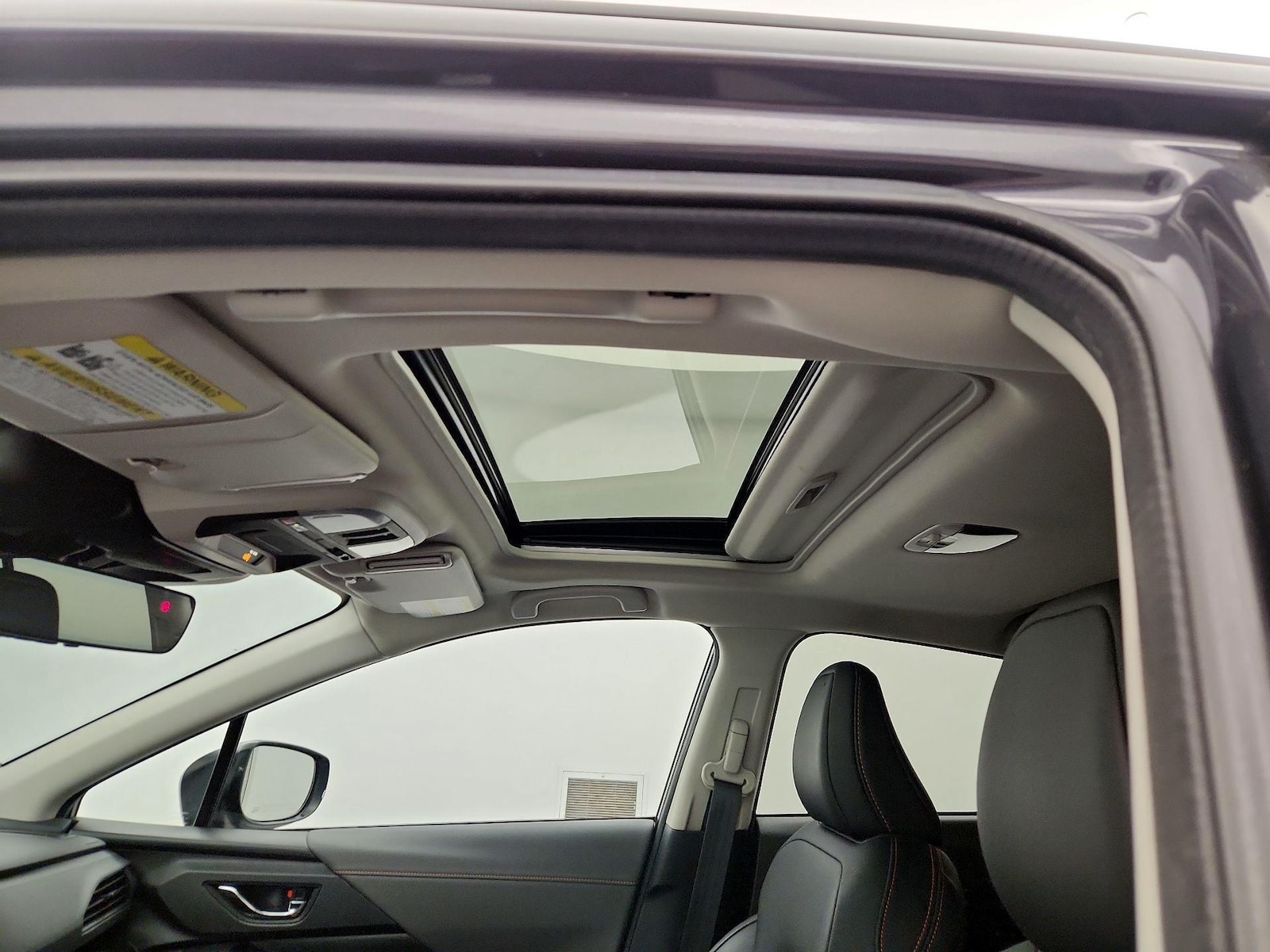 Sunroof(s) & Overhead Airbags