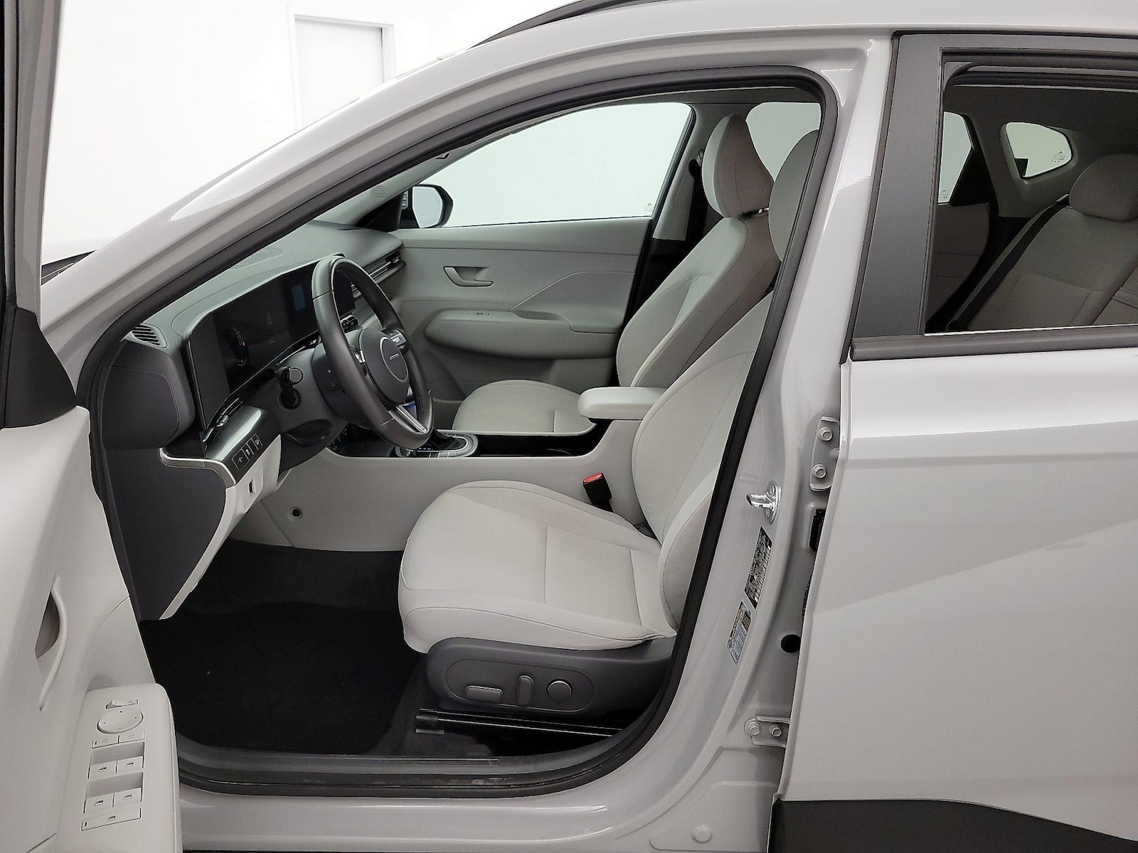 Power Seat(s) & Side Airbags