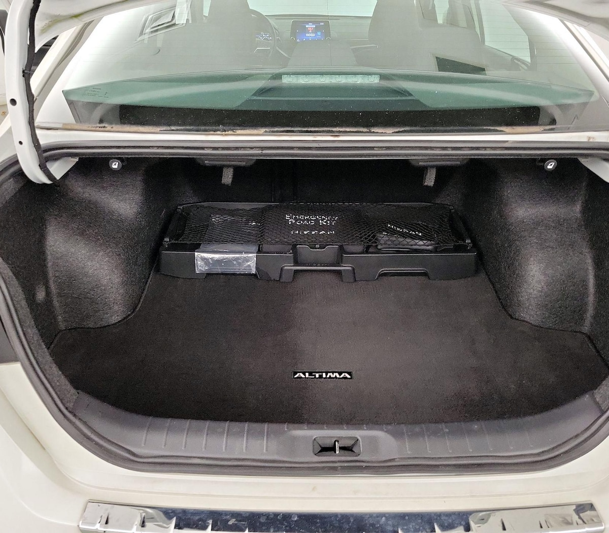 Trunk/Cargo (Seats Up)