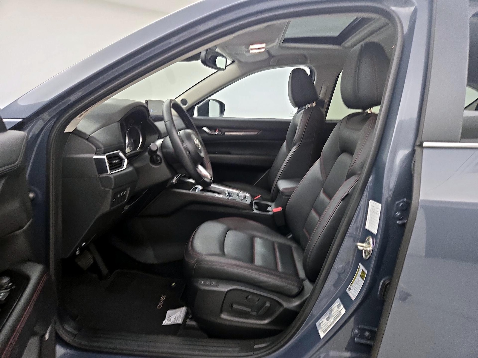 2025 Mazda CX-5 S Preferred package - Photo 12