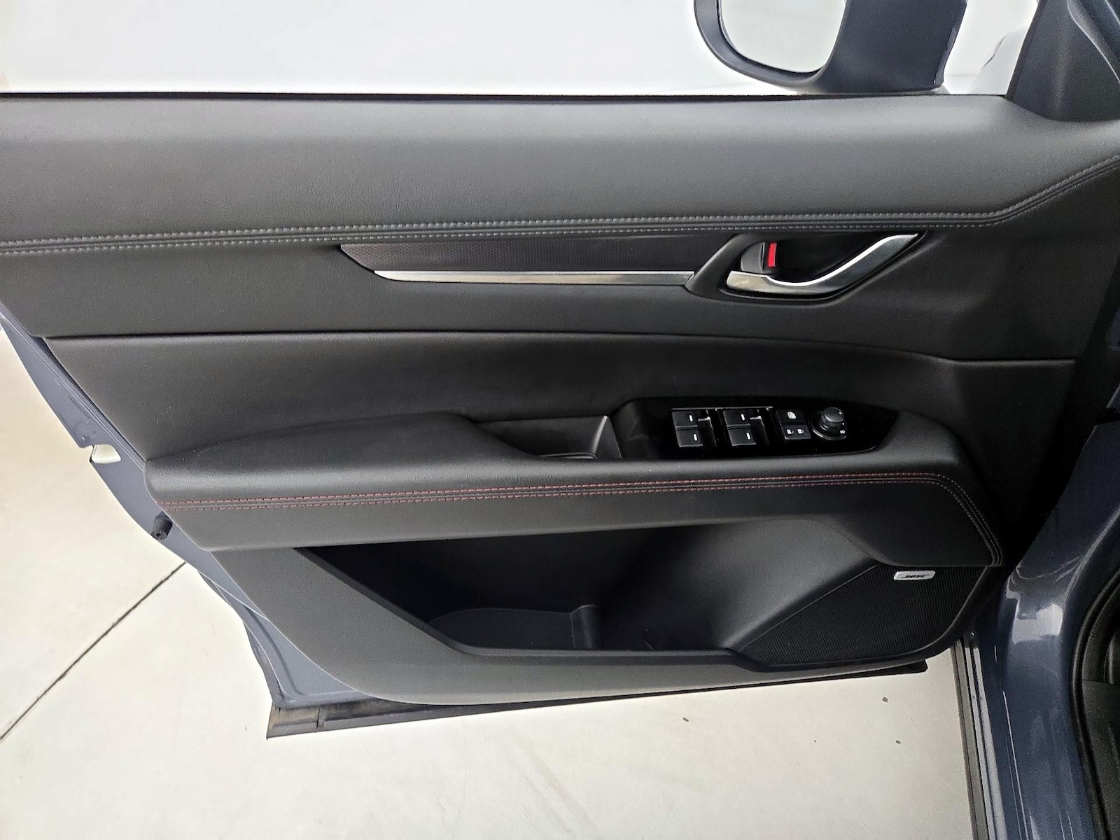 2025 Mazda CX-5 S Preferred package - Photo 13