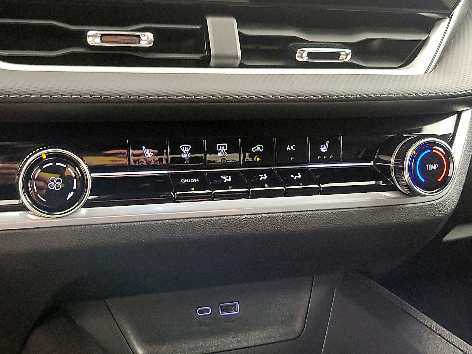 2026 Chevrolet Equinox LT - Photo 17