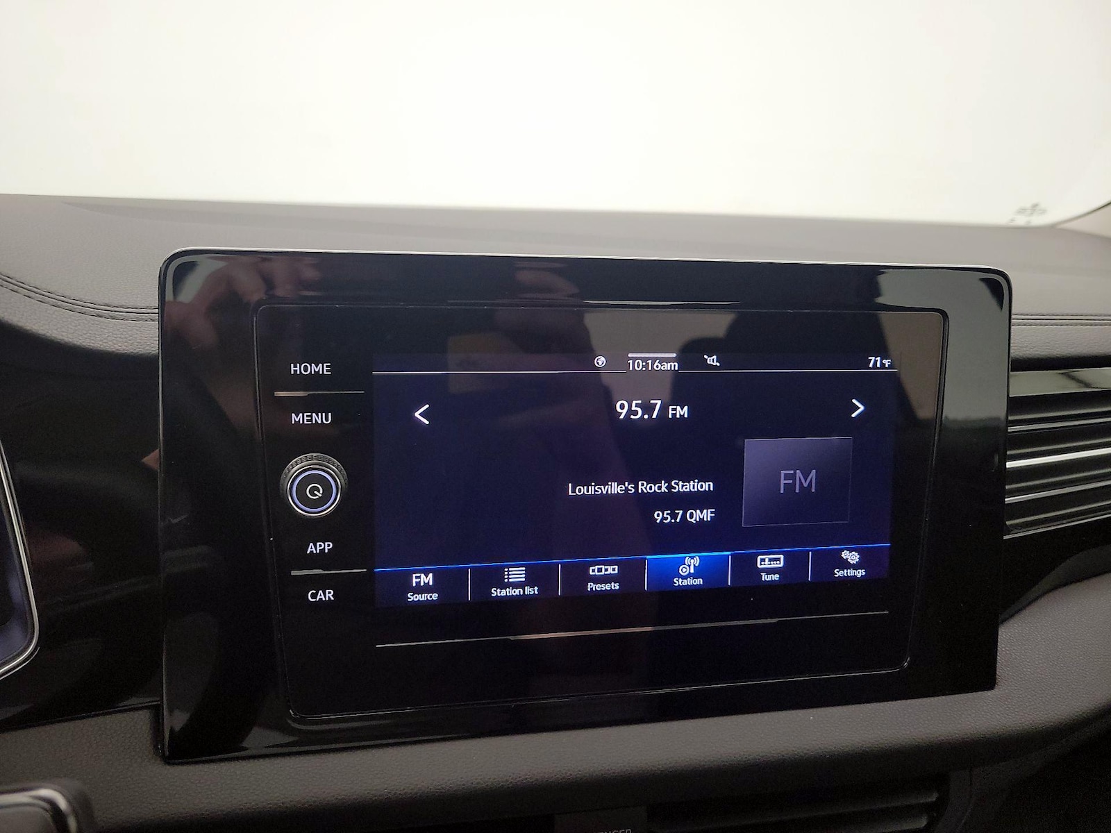 2025 Volkswagen Jetta S - Photo 16