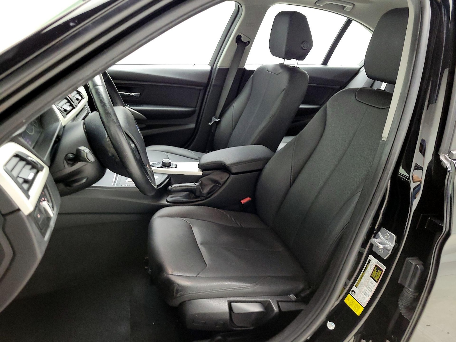 2018 BMW 3 Series 320i - Photo 12