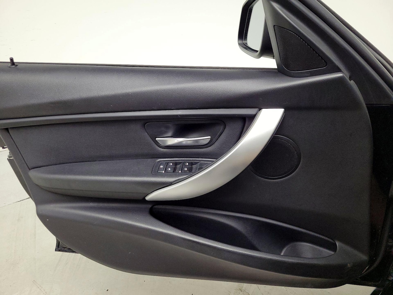 2018 BMW 3 Series 320i - Photo 13