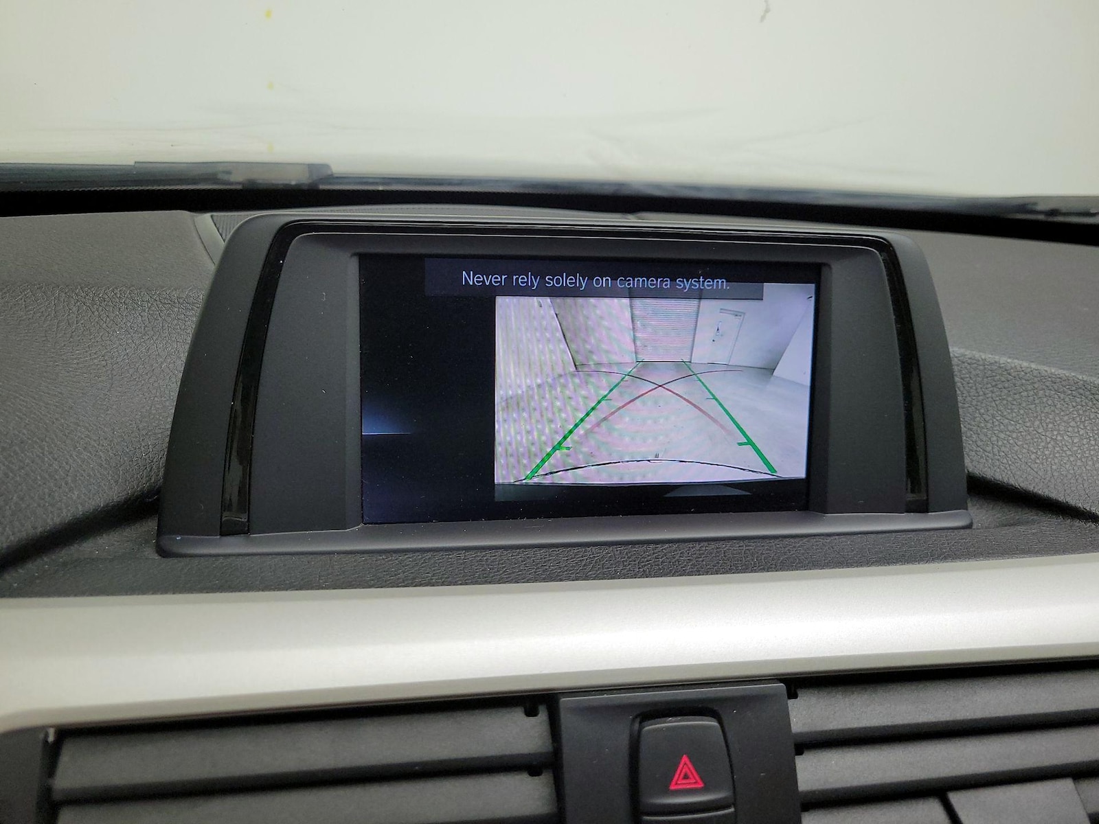 2018 BMW 3 Series 320i - Photo 15