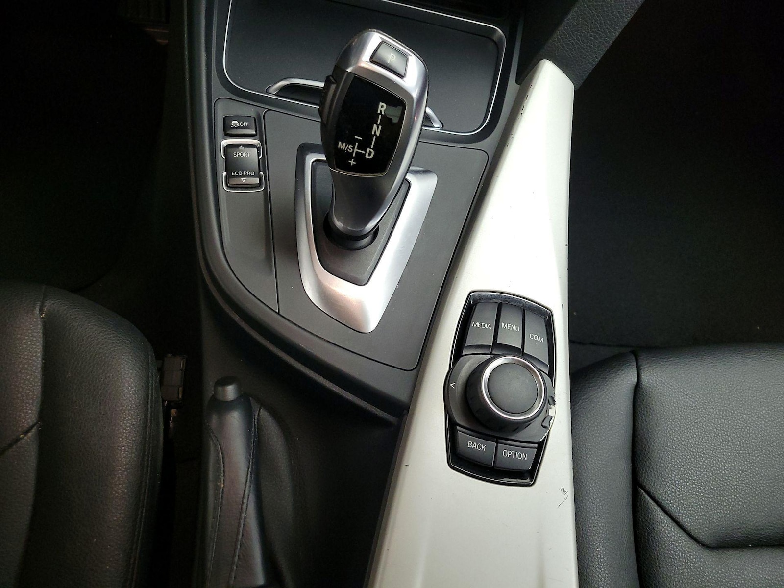 2018 BMW 3 Series 320i - Photo 18