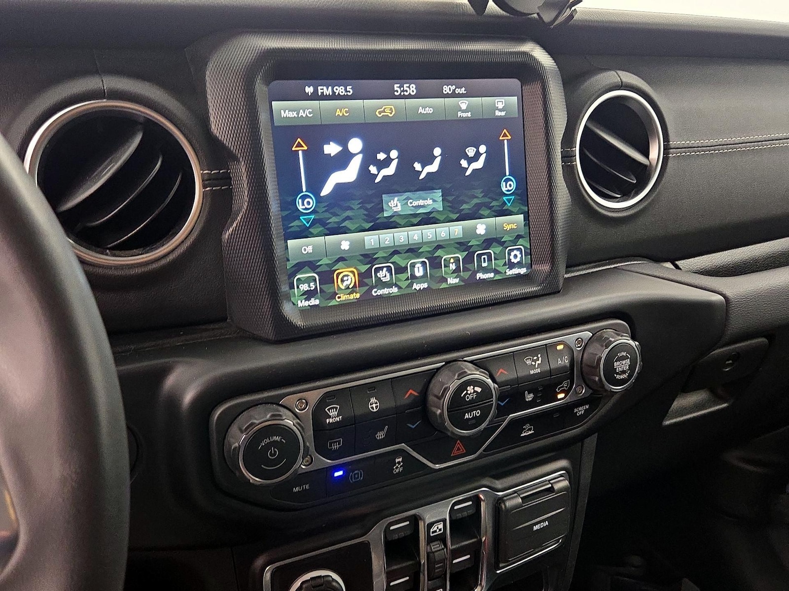 2023 Jeep Wrangler 4xe Sahara 4XE - Photo 18